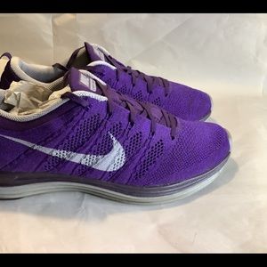 Nike flynit  size 10.5 Gray and purple